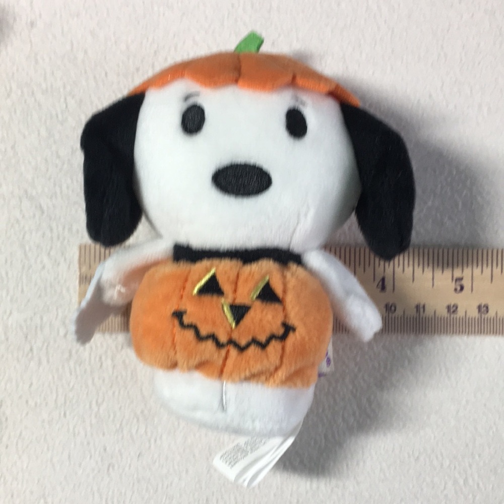 Halloween Snoopy Plush by Hallmark - Picture 15 of 15